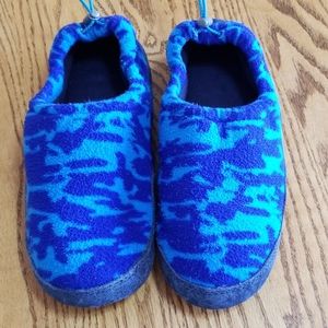 L.L.Bean Fleece Slippers, Boys Size 5/6